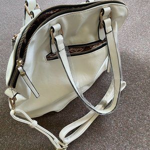 Off the shoulder hand bag